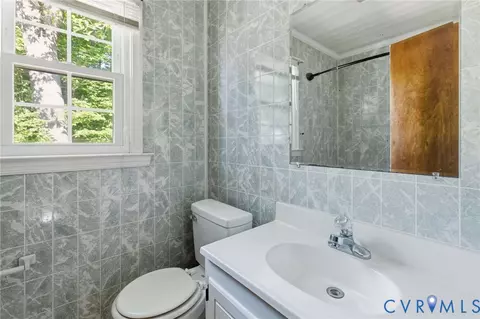 Bath - 6904 Pointer Ridge Rd, Midlothian, VA 23112 photo 2 of 2