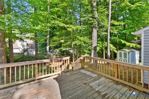 Exterior - 6904 Pointer Ridge Rd, Midlothian, VA 23112 photo 2 of 6