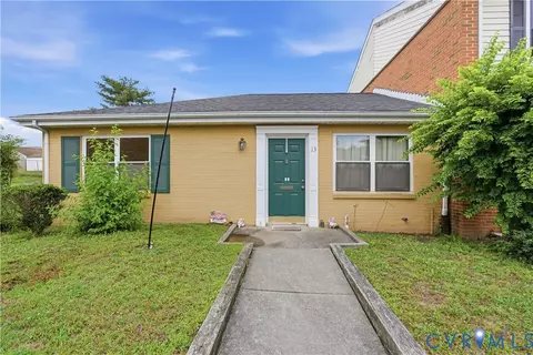 13 Kennedy Ct, Petersburg, VA 23803