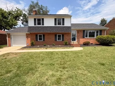 1110 Duke Of Gloucester St, Colonial Heights, VA 23834