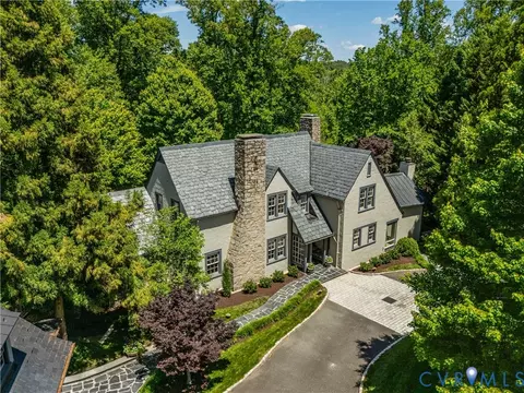 Exterior - 4634 Butte Rd, Richmond, VA 23235 photo 2 of 14