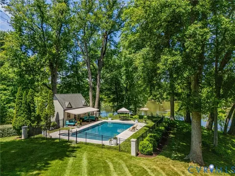Exterior - 4634 Butte Rd, Richmond, VA 23235 photo 9 of 14