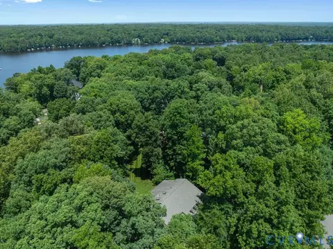 14010 Harbour Pointe Rd, Midlothian, VA 23112 photo 70