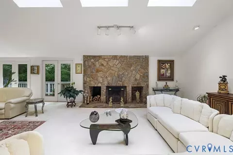 14010 Harbour Pointe Rd, Midlothian, VA 23112 photo 7