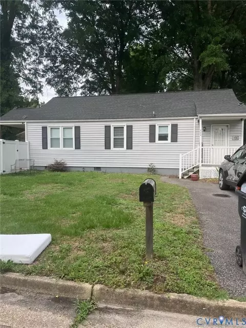 660 Battery Pl, Colonial Heights, VA 23834