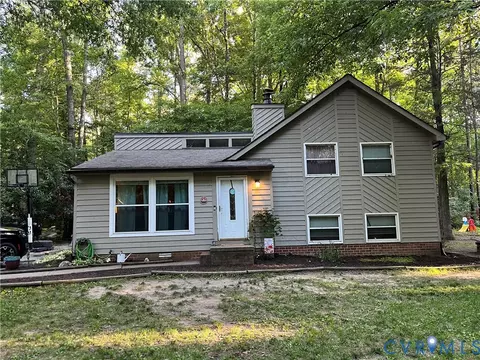 13315 Farm Crest Ct, Midlothian, VA 23112