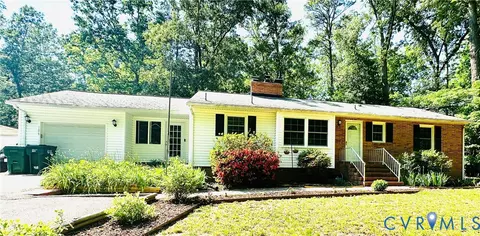 106 Oakridge Ave, Highland Springs, VA 23075
