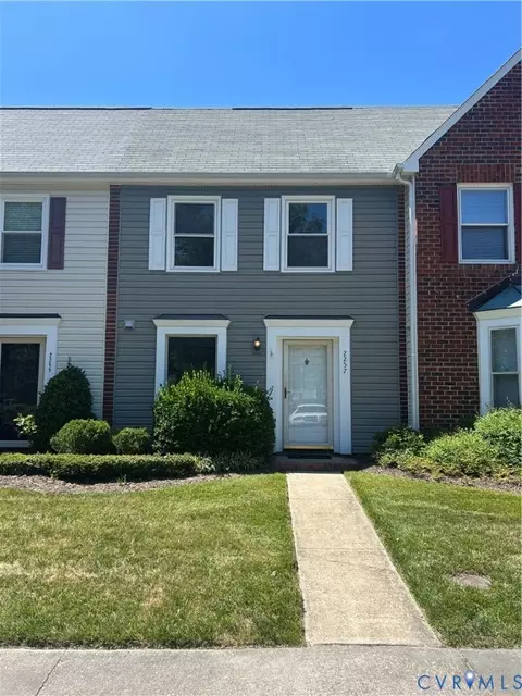 2257 High Bush Cir, Glen Allen, VA 23060
