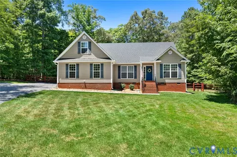 141 Moncuin Ct, Manquin, VA 23106