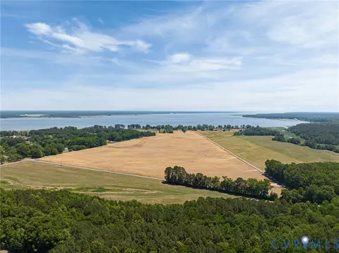 66 Ac Brickhouse Ln, West Point, VA 23181