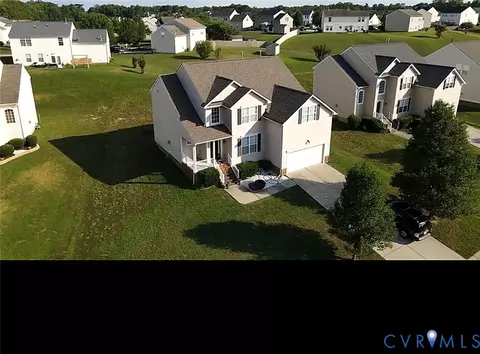 13119 Stockleigh Dr, Chester, VA 23831