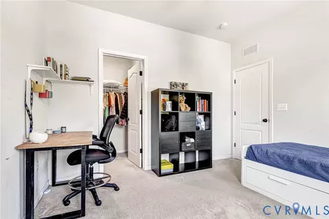 Bedroom - 10536 Brightstone Dr, Midlothian, VA 23112 photo 5 of 10