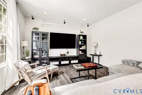 Living - 10536 Brightstone Dr, Midlothian, VA 23112 photo 3 of 3
