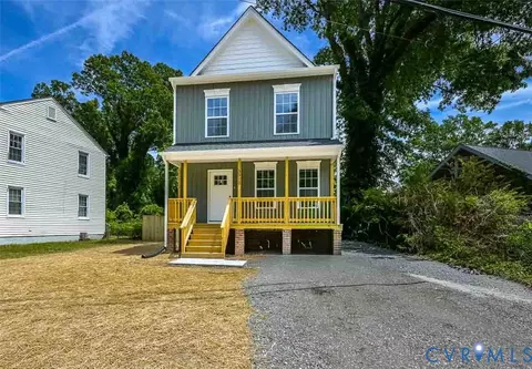 352 Ogden St, West Point, VA 23181