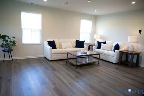 Living - 318 Pointers Dr, West Point, VA 23181 photo 1 of 2