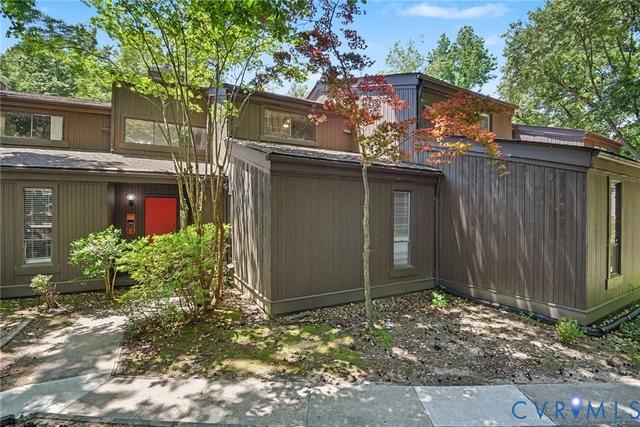 9213 Groundhog Dr, Richmond, VA 23235