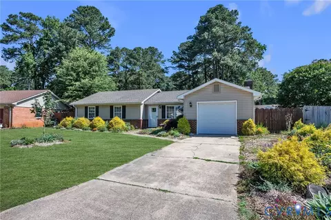 432 Courtney Arch, Virginia Beach, VA 23452
