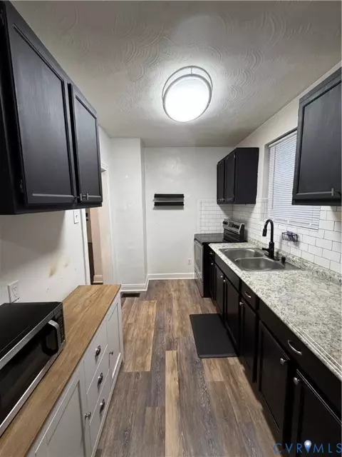Entry Way - 232 Clifton St, Hampton, VA 23661 photo 2 of 2