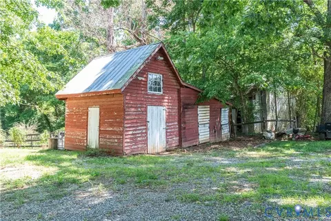 Exterior - 9366 Skipwith Rd, Skipwith, VA 23968 photo 6 of 15