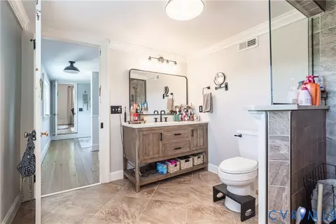Bath - 9366 Skipwith Rd, Skipwith, VA 23968 photo 4 of 6