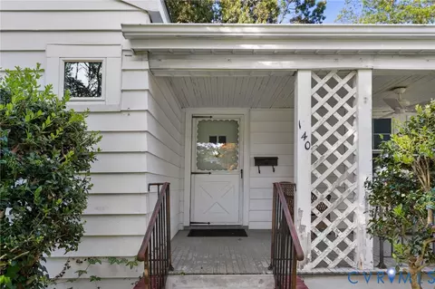 Exterior - 140 Chancellor Rd, Hampton, VA 23661 photo 7 of 11