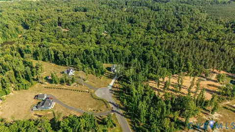 8321 Roden Dr, Mechanicsville, VA 23111