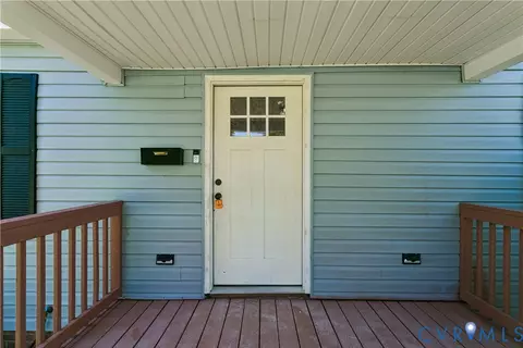 Exterior - 401 Melville Rd, Hampton, VA 23661 photo 1 of 6