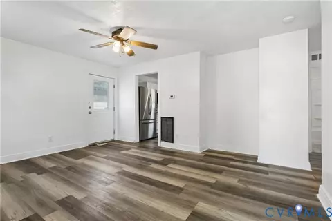 Living - 401 Melville Rd, Hampton, VA 23661 photo 1 of 4