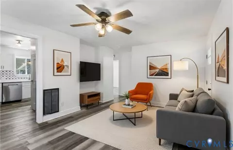 Living - 401 Melville Rd, Hampton, VA 23661 photo 3 of 4