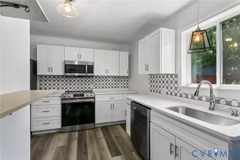 Kitchen - 401 Melville Rd, Hampton, VA 23661 photo 3 of 3