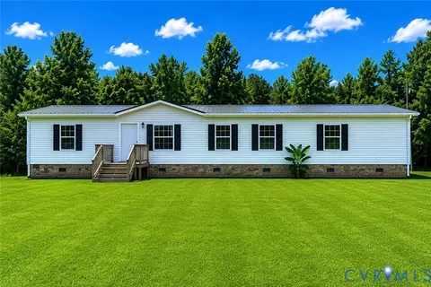 6029 Ridgeway Rd, Vernon Hill, VA 24597