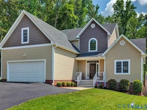 11913 Chislet Ct, Midlothian, VA 23112