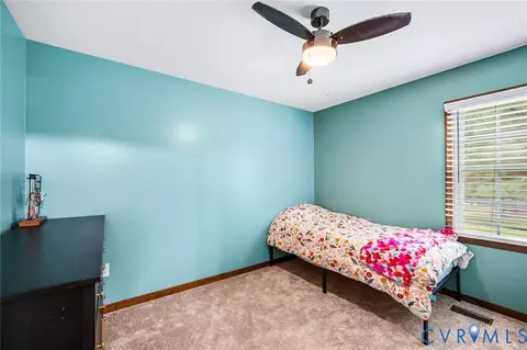 Bedroom - 20006 Eugene Dr, Sutherland, VA 23885 photo 1 of 6