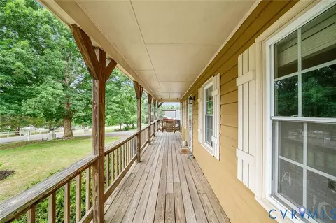 Exterior - 20006 Eugene Dr, Sutherland, VA 23885 photo 6 of 9