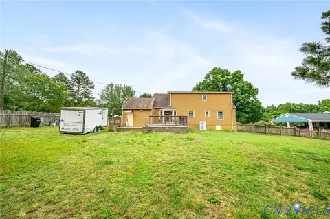Exterior - 20006 Eugene Dr, Sutherland, VA 23885 photo 5 of 9