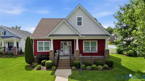 110 Giddy-up Ln, Ashland, VA 23005