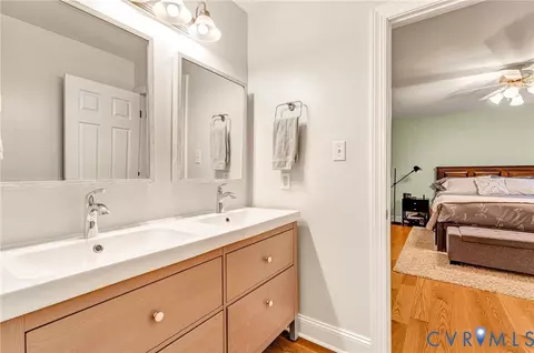 Bath - 6009 Studley Woods Dr, Hanover, VA 23069 photo 4 of 5