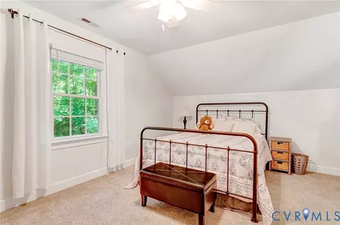 Bedroom - 6009 Studley Woods Dr, Hanover, VA 23069 photo 4 of 7