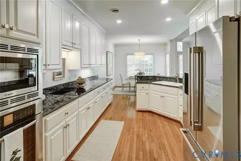 Kitchen - 12 E Square Ln, Richmond, VA 23238 photo 4 of 4