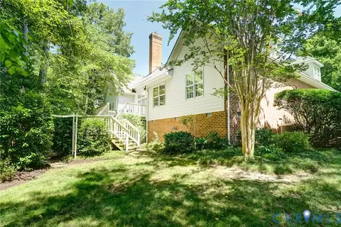 Exterior - 12 E Square Ln, Richmond, VA 23238 photo 5 of 9