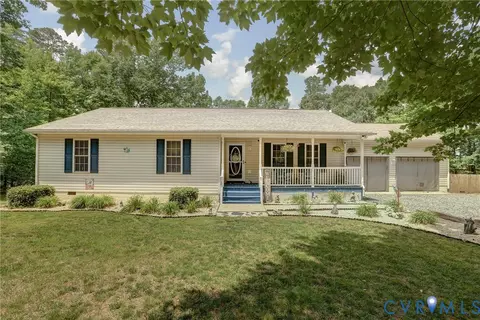 9689 Shannon Hill Rd, Louisa, VA 23093