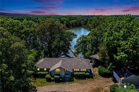 577 Melrose Rd, Lottsburg, VA 22511