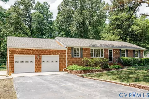 12804 Chester Dr, Disputanta, VA 23842