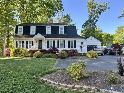 13106 Queensgate Rd, Midlothian, VA 23114