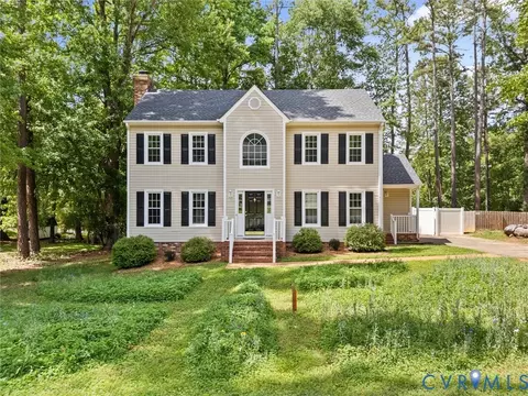 13818 Gallant Fox Dr, Midlothian, VA 23112