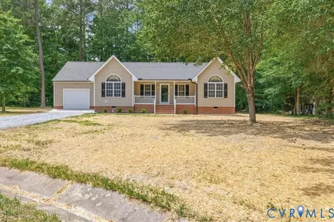 3904 Fawn Ct, North Dinwiddie, VA 23803