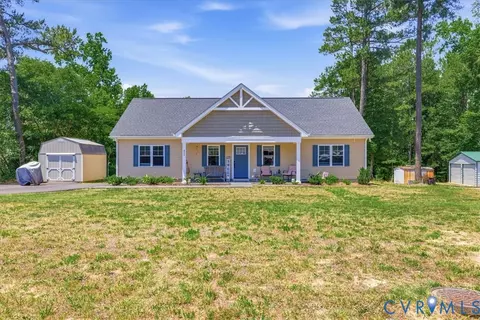 621 Horseshoe Rd, Jarratt, VA 23867