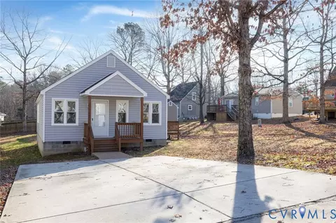 3115 S Ridge Dr, Midlothian, VA 23112