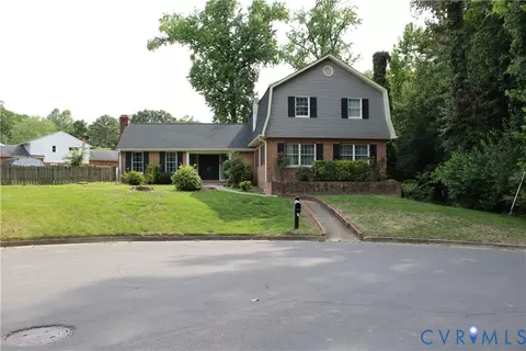 1315 Appomattox Dr, Colonial Heights, VA 23834
