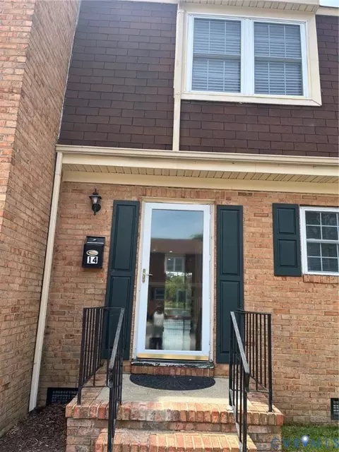 210 Walnut Blvd #14, Petersburg, VA 23805